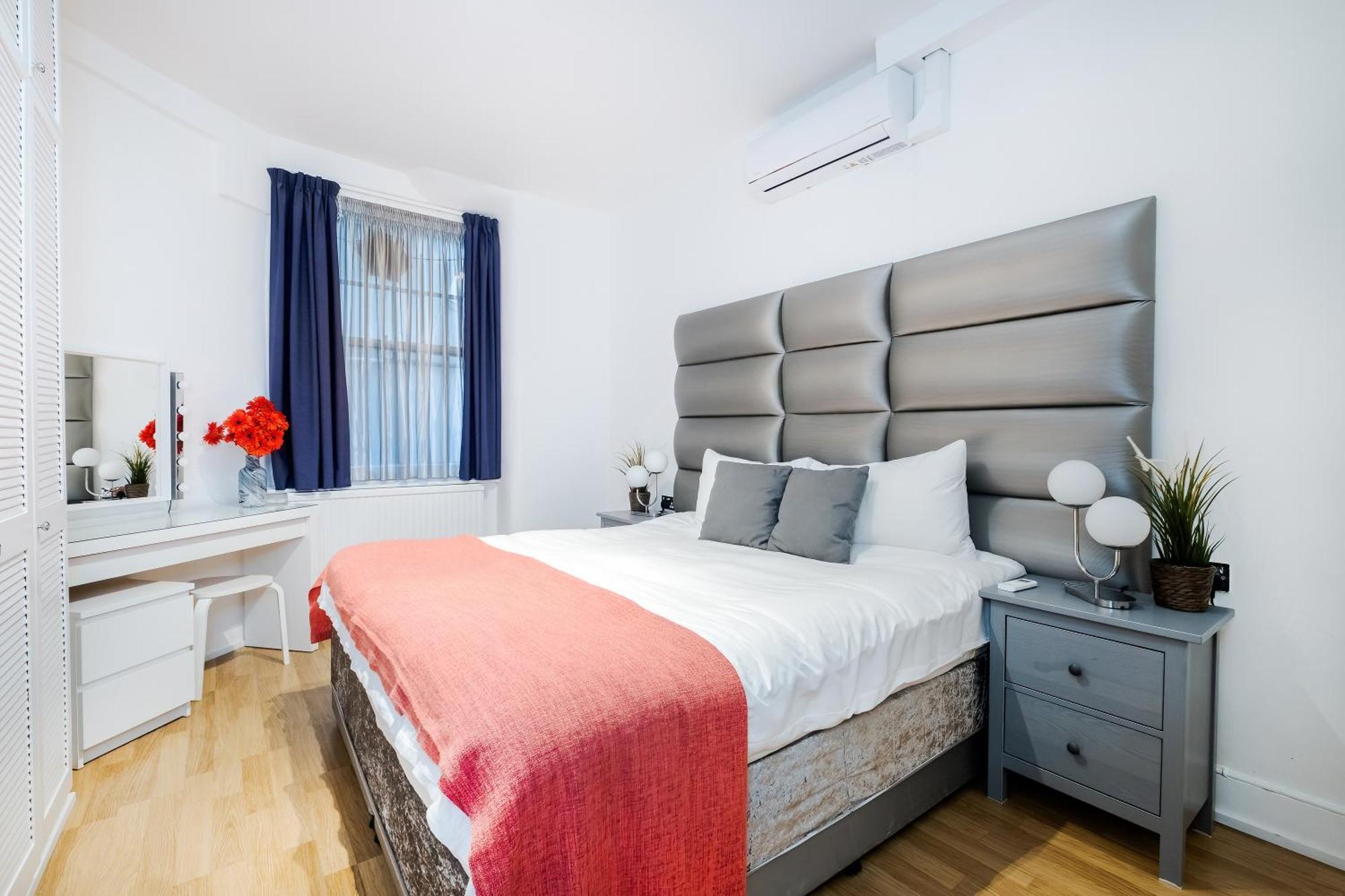 Large One Bedroom Apartment In Marylebone London Exterior photo